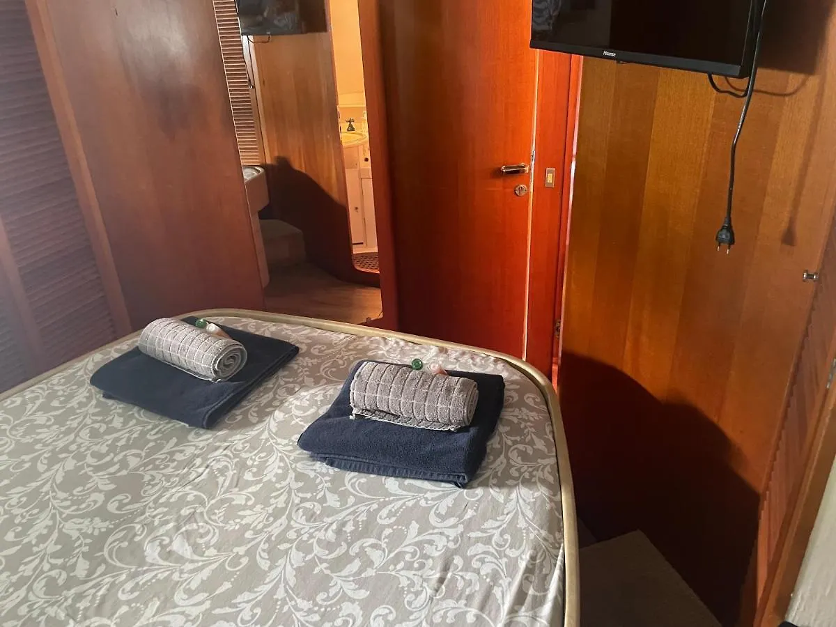 Hotel Barco El Marques Sant Adrià de Besòs España