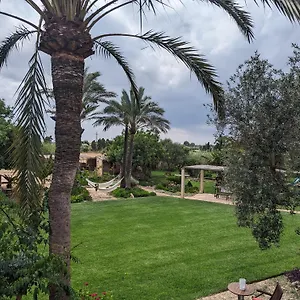 agroturismo-finca-sant-blai.allmallorcahotels.com/